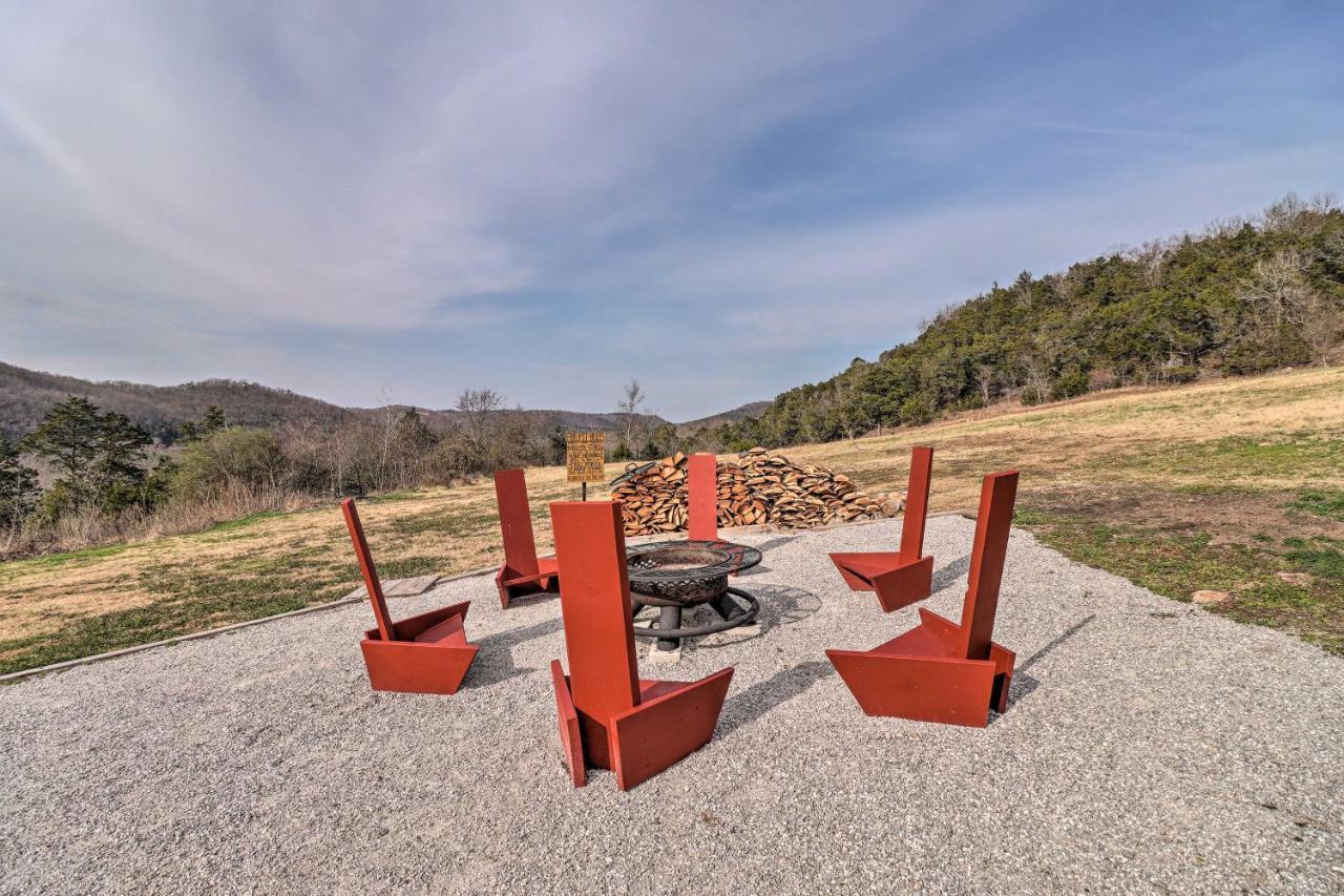 Pet-Friendly Studio With Loft And Mountain Views! Bagian luar foto