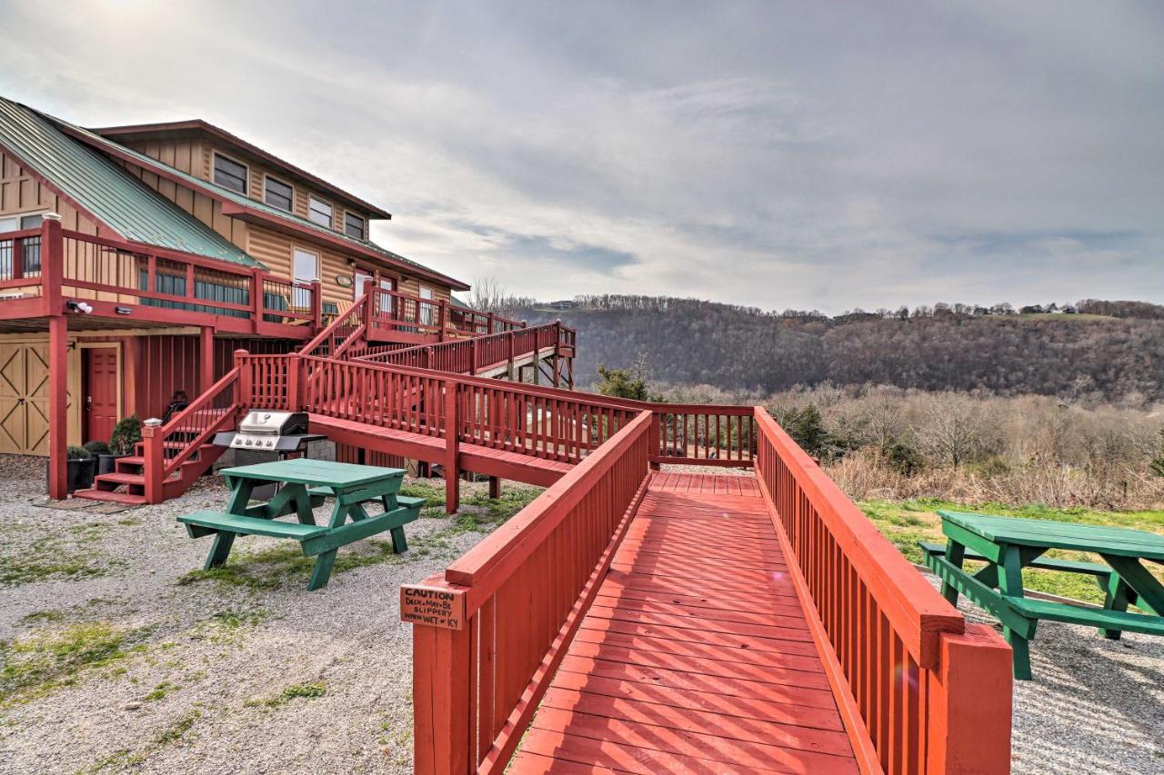 Pet-Friendly Studio With Loft And Mountain Views! Bagian luar foto